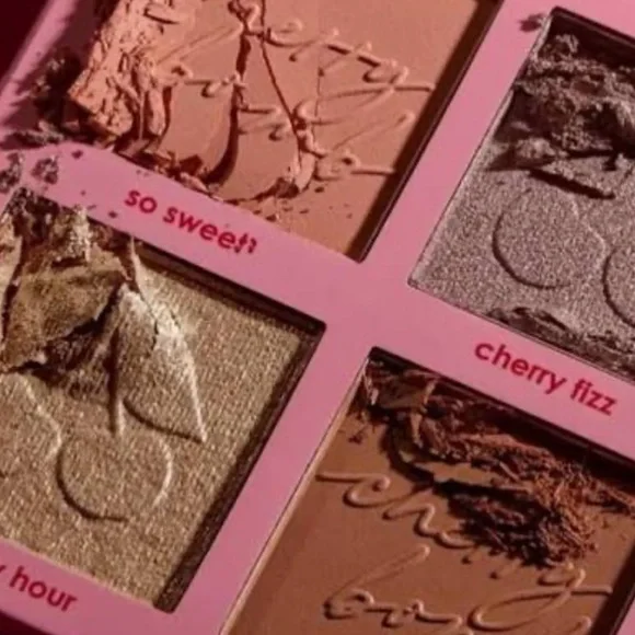 Ciate London Cherry Bomb Blush & Highlighter Palette - Picture 14 of 16